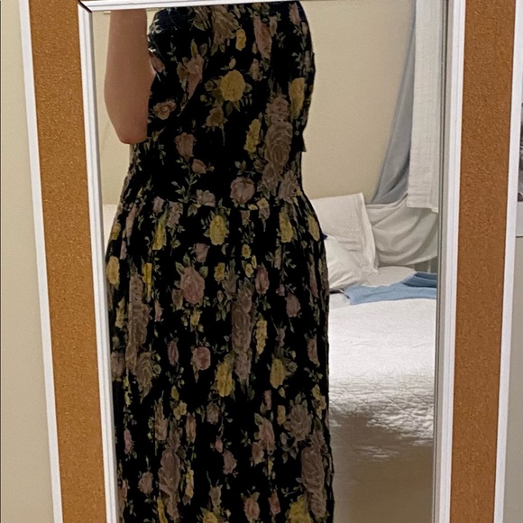 rose pattern dress - Picture 2 of 6